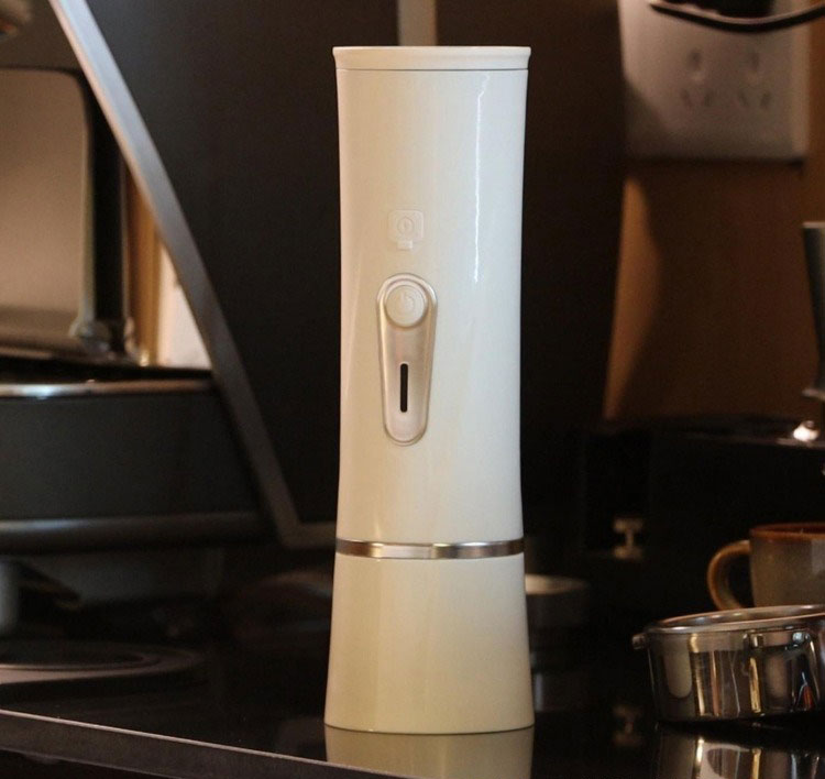 Fashion Design Household Office Mini Coffee Machine USB Charging Drip Capsule Coffee Maker in Color Box Smart Coffee Machine