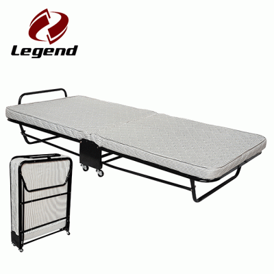 Deluxe folding bed