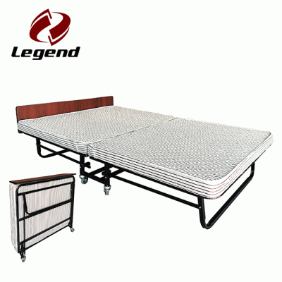 Deluxe folding bed